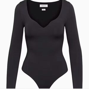 Aritzia Contour Leone bodysuit black S